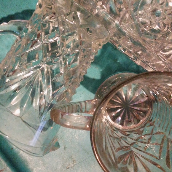 Vintage butter dish, 2 small pitchers, glass dish for rings, earrings - Picture 4 of 5